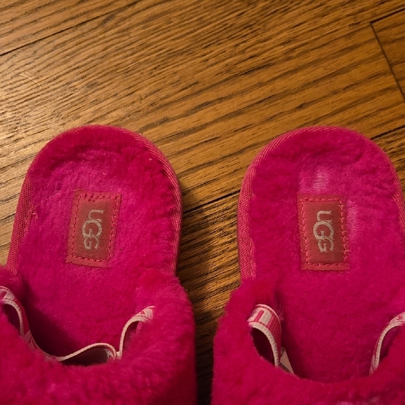 UGG Fluff Yeah Clog - Picture 5 of 7